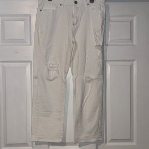 White destroyed boyfriend jeans